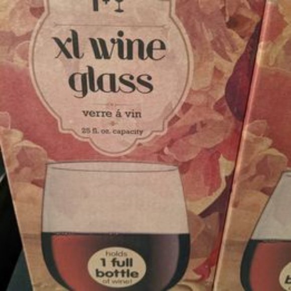 XL Wine Glass - Picture 4 of 5